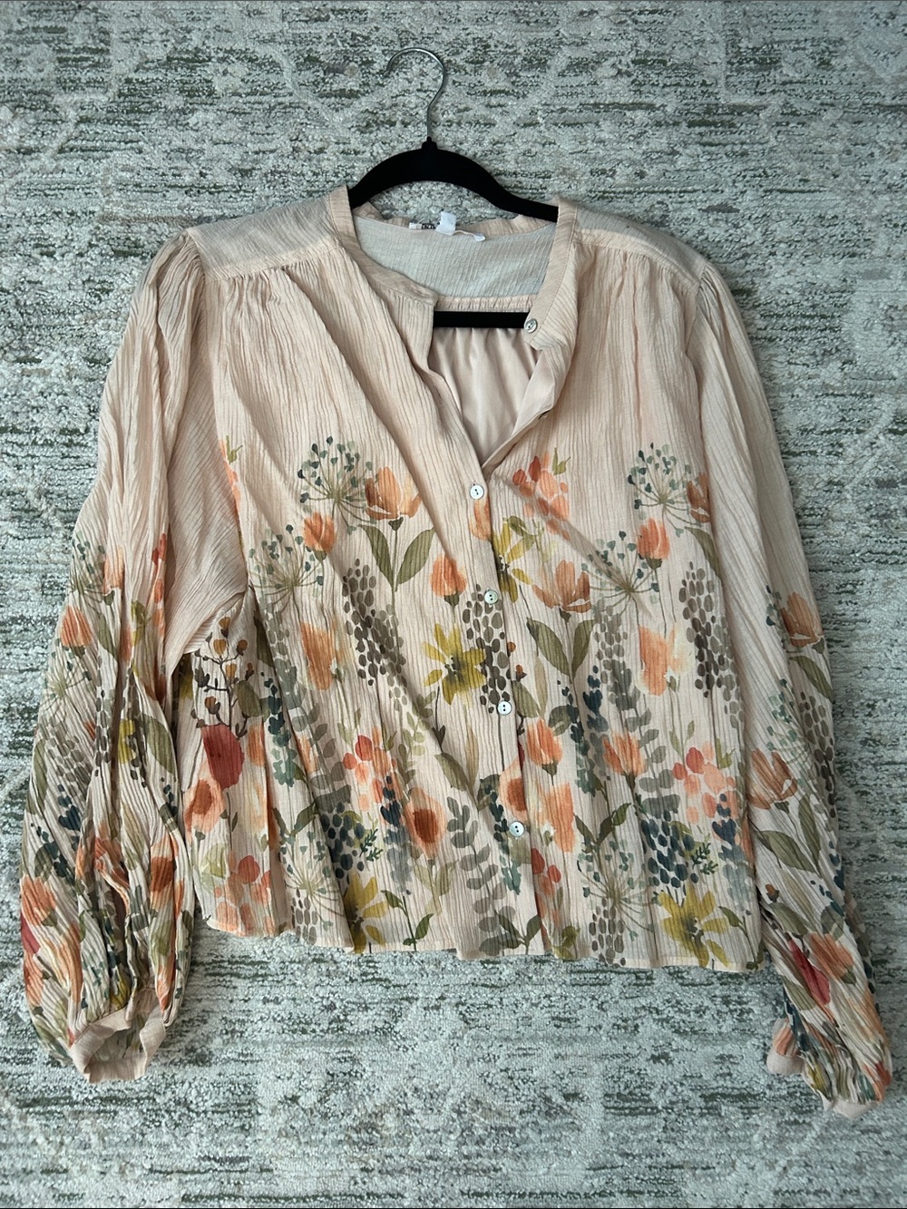 DR2 Blush Floral Crinkle Button-Front Peasant Blouse